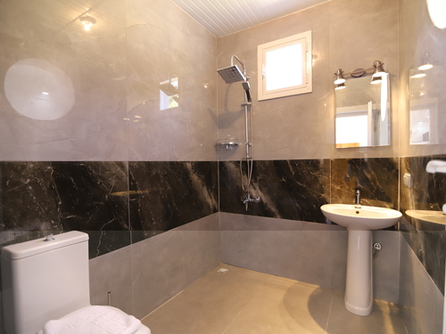  gece  -  Kasım
  | Kalkan Ordu'da Romantik Tatil: Jakuzili ve Özel Havuzlu Villa